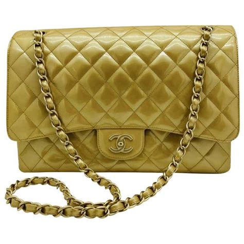 chanel light gold hardware vs gold hardware|Chanel bags with gold hardware.